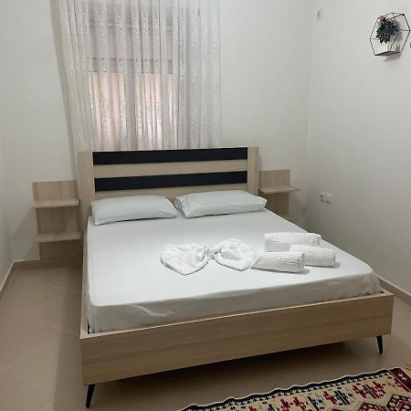 Guest House Taverna Laberia 3 Gjirokastër 外观 照片