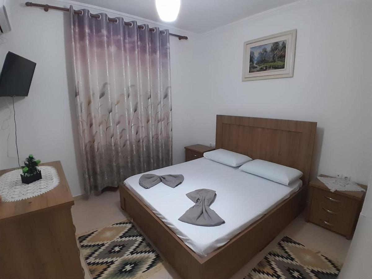 Guest House Taverna Laberia 3 Gjirokastër 外观 照片